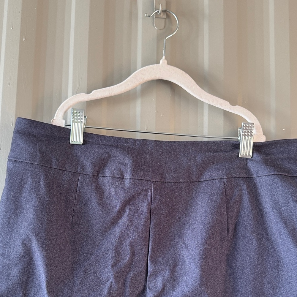Bella Rose Closet Dark Blue Casual Shorts - Picture 4 of 8